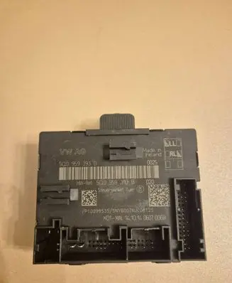 Audi Q2 - Door control unit/module 5Q0959393B