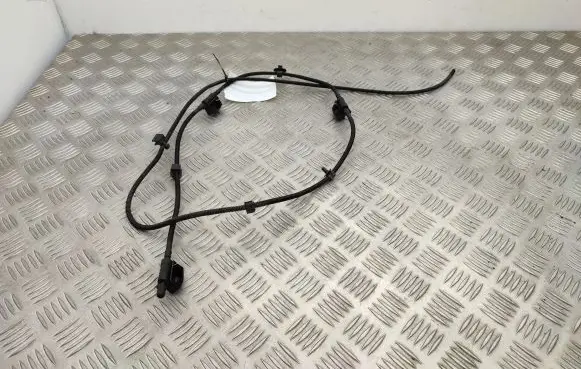 Mercedes-Benz CLA C117 X117 W117 Windshield washer spray nozzle 