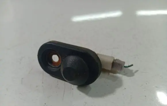 Toyota Yaris Front door sensor