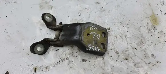 Chrysler Pacifica Rear door lower hinge NOCODE