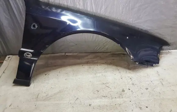 Audi A8 S8 D2 4D Fender