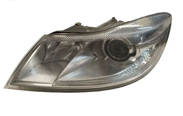 Skoda Octavia Mk2 (1Z) Headlight/headlamp 1Z1941015G 24705205000048 1ZL24705205