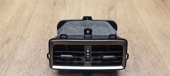 Lexus RX 450H Rear air vent grill 5886006020