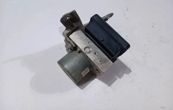 Chevrolet Camaro ABS Pump 84089247