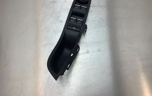 Ford Focus Electric window control switch AM5T14A132AA 10020924