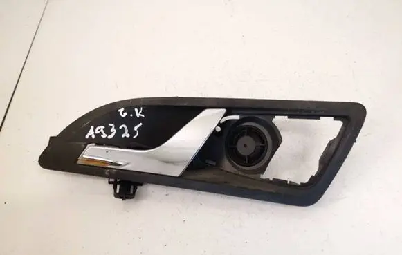 Skoda Octavia Mk2 (1Z) Rear door interior handle 1z0839247