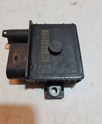 BMW 5 GT F07 Glow plug pre-heat relay 780015603 0004674437 224010