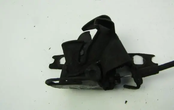 Volkswagen Polo III 6N 6N2 6NF Engine bonnet/hood lock/catch 