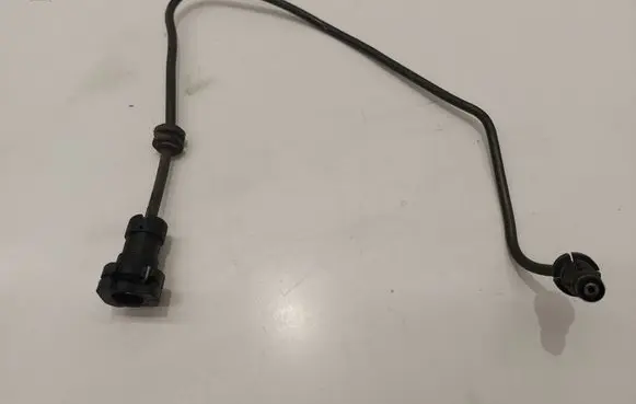 Audi A4 S4 B8 8K Clutch pipe/line 8K0721477B