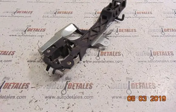 Front door exterior handle/bracket