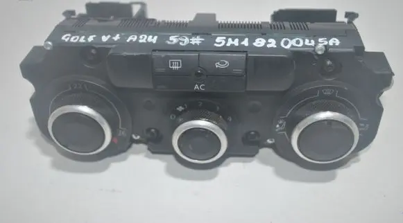 Volkswagen Golf Plus Climate control unit 5M1820045A