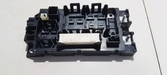 Toyota Auris 150 Fuse box set 71405539 7140-5539