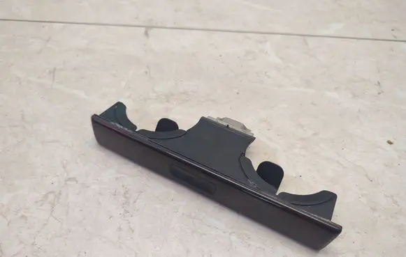 BMW 7 E38 Cup holder 8168103 51168163003