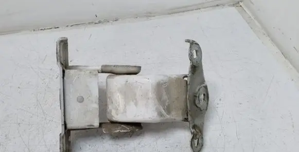 Opel Vivaro Loading door upper hinge 312304K 66379