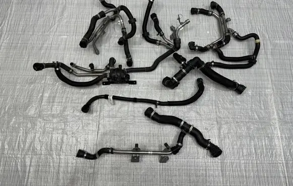 Maserati Grecale Engine coolant pipe/hose 52115758