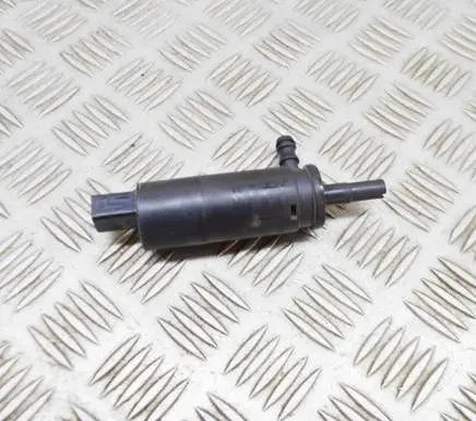 Audi Q7 4L Windscreen/windshield washer pump 3B0955681