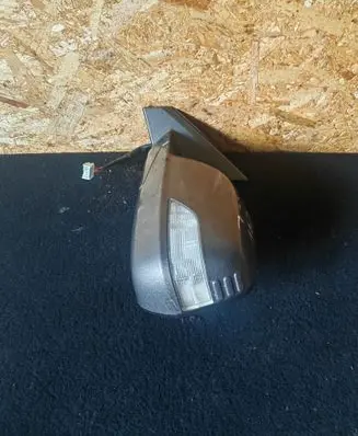 Honda CR-V Front door electric wing mirror