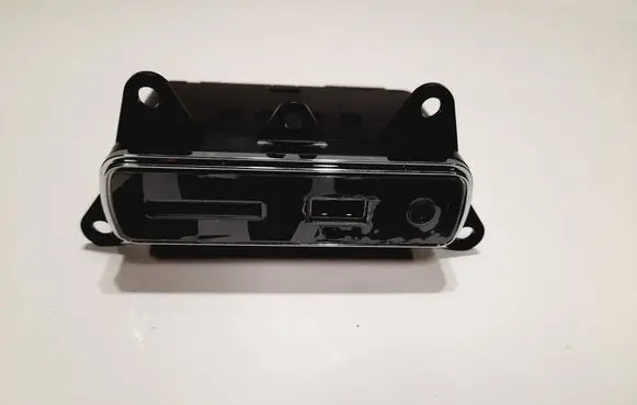 Jeep Grand Cherokee AUX in-socket connector 