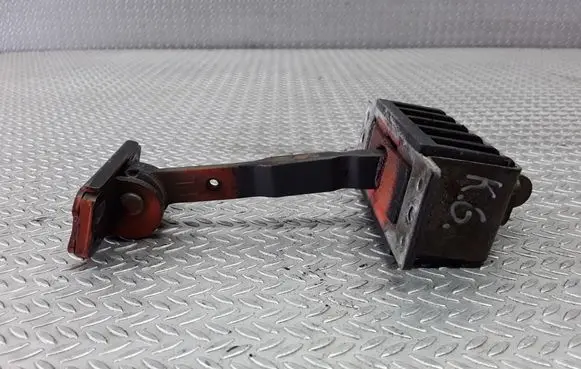 Mercedes-Benz S W220 Rear door check strap stopper