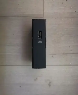 Audi Q3 F3 USB socket connector 83A035726