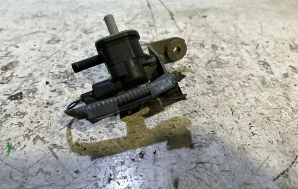 Toyota Yaris Turbo solenoid valve 90910T0001 VN1362007010 969284