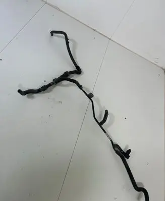 Audi A6 C7 Engine coolant pipe/hose 5Q0121064B
