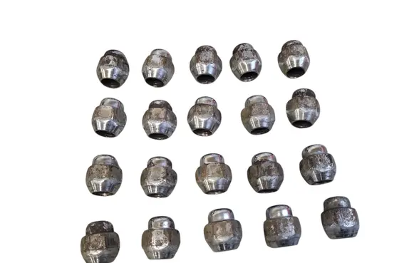 KIA Sorento Nuts/bolts 
