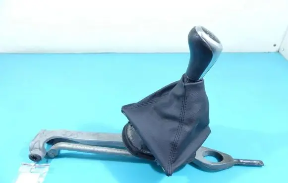 Gear shift cable linkage