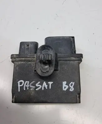 Volkswagen PASSAT B8 Adblue control unit 0444050157 5801471114 1729453