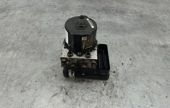 Audi A3 S3 8P ABS Pump