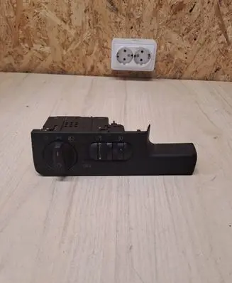 Volkswagen PASSAT B4 Light switch 3A1941531E 04051304