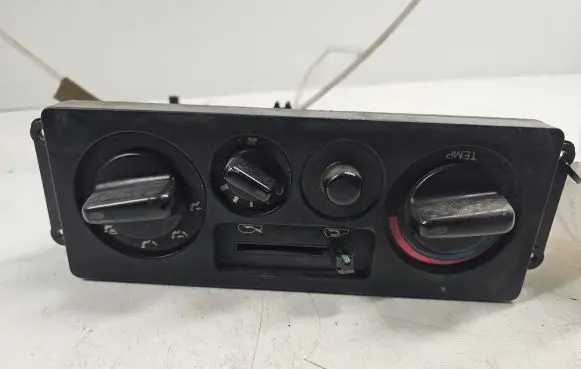 Opel Monterey Climate control unit 5261802323