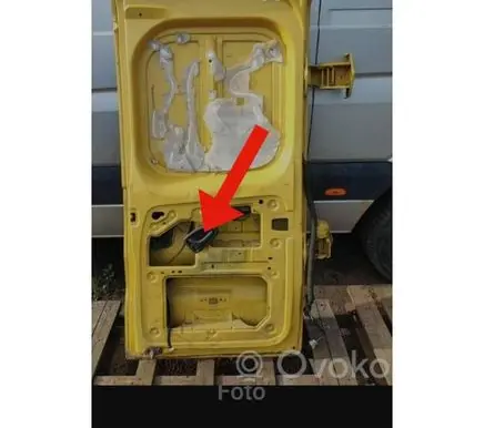 Opel Vivaro Rear door interior handle 7700432707D