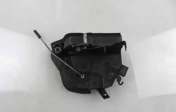 BMW 3 E46 Front door lock 82534310