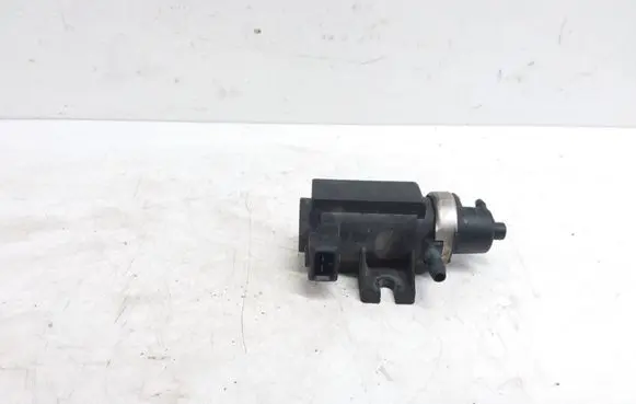 Audi A6 S6 C4 4A Turbo solenoid valve 1H0906627 72190320
