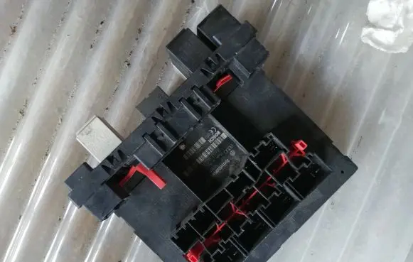 Audi A3 S3 8P Comfort/convenience module 8p0907279c