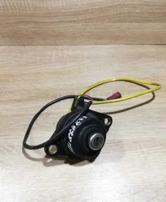 BMW 7 E38 Tailgate exterior lock 8150240
