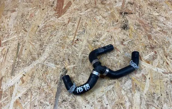 Volvo XC40 Engine coolant pipe/hose 31493282