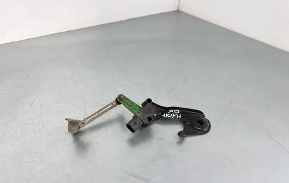 Porsche Macan (95B) Rear air suspension level height sensor 8K0907503