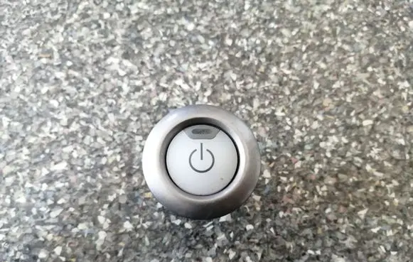 Nissan Leaf I (ZE0) Engine start stop button switch