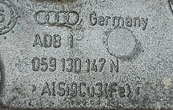 Audi A4 S4 B8 8K Fuel pump bracket 059130147N