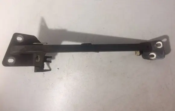 Audi A8 S8 D3 4E Fender mounting bracket 4E0805464E