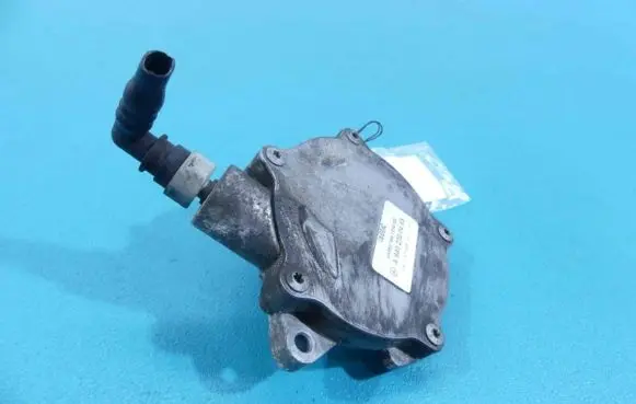 Mitsubishi Colt CZ3 Vacuum pump A6402300465 IMPRK836502