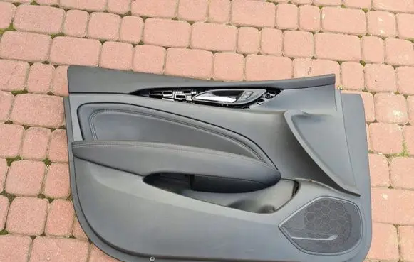Opel Insignia B Front door card panel trim