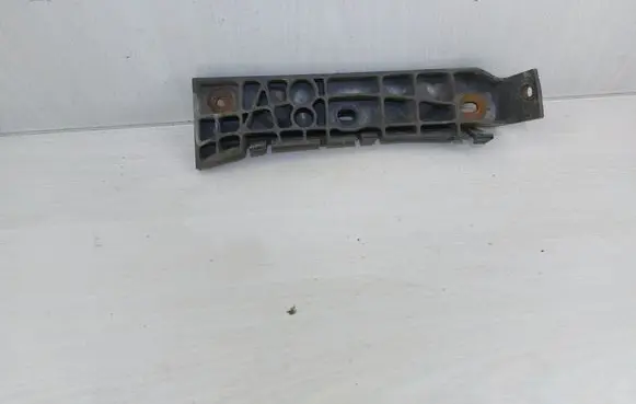 Audi A6 S6 C5 4B Front bumper mounting bracket 4B3807284