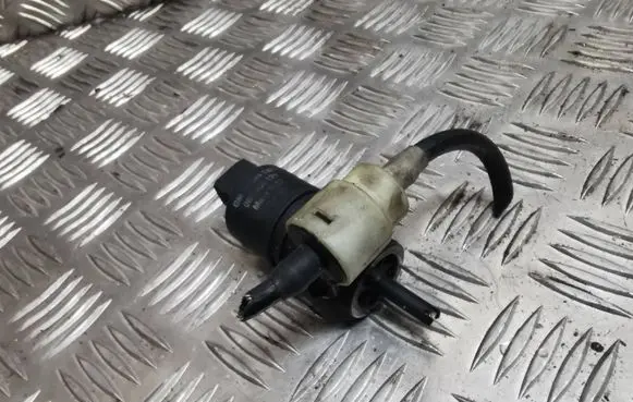 Opel Zafira A Windscreen/windshield washer pump