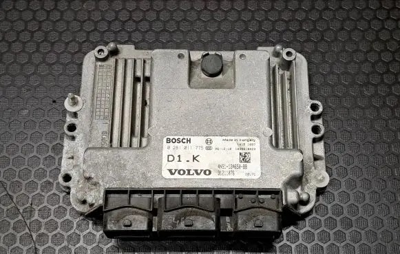 Volvo S40 Engine control unit/module 0281011775 31211076 4N5112A650BB