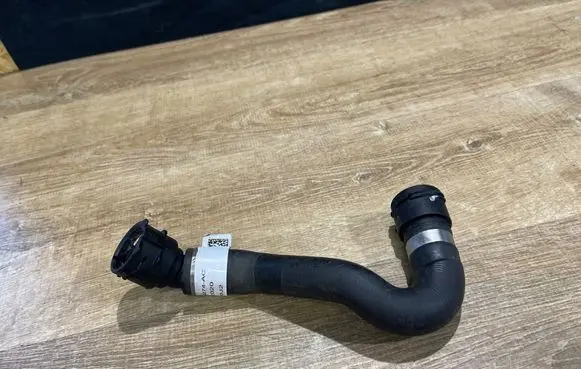 Land Rover Evoque II Engine coolant pipe/hose K8D28274AC RD28274A0 XC0J2