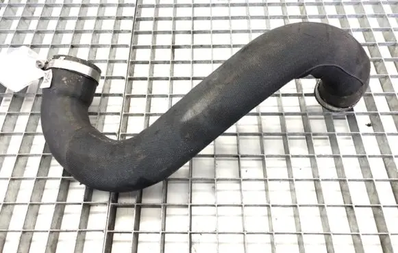 Audi A4 S4 B9 8W Intercooler hose/pipe 8W0145738F