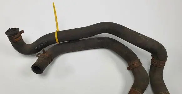 Audi TT Mk1 Engine coolant pipe/hose 1J0121086A